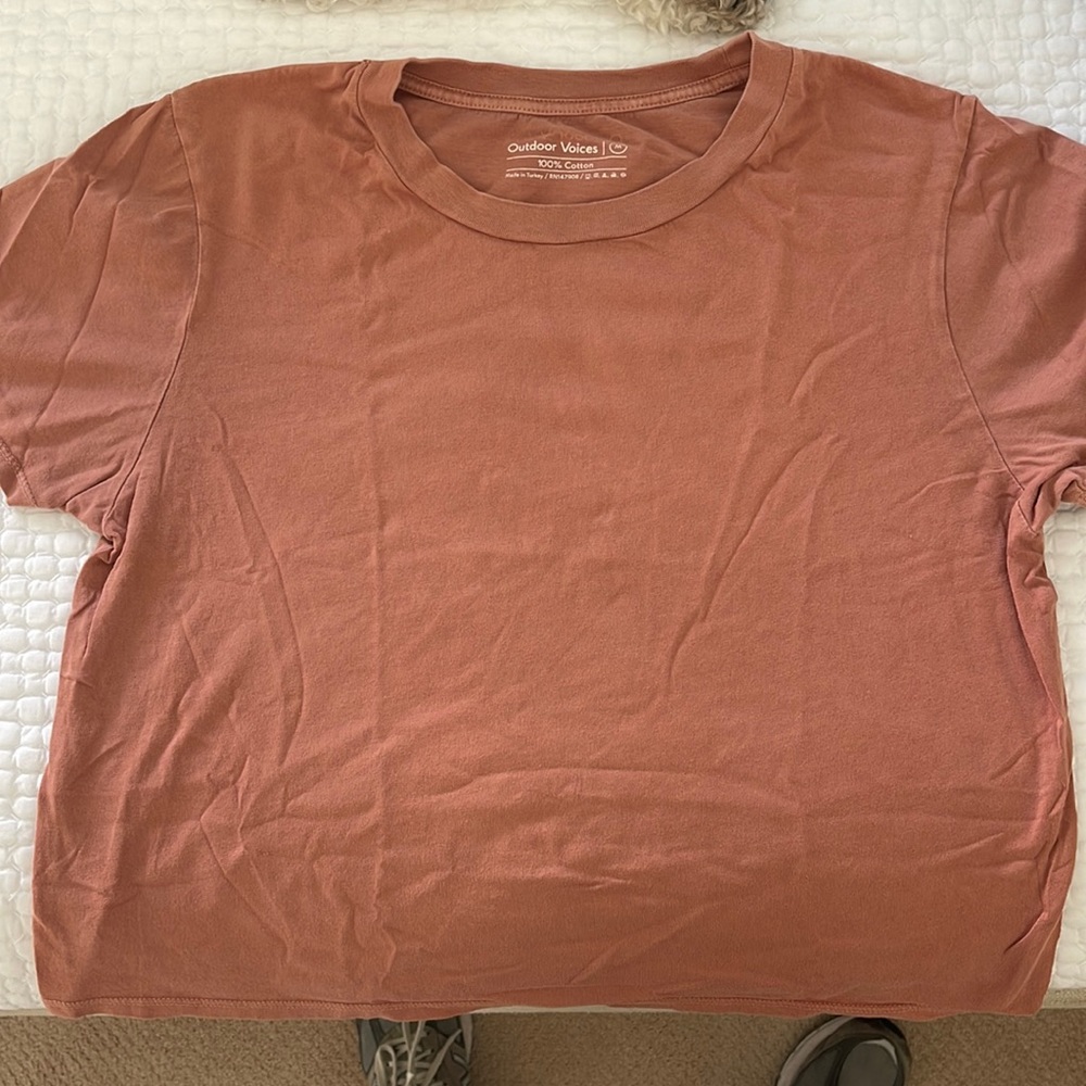 OUTDOOR VOICES EVERYDAY SHORTSLEEVE!